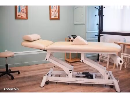 loue salles de soins dans cabinet rénové entièrement