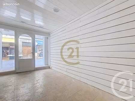local commercial 17 m²