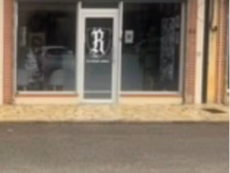 local commercial lavalette