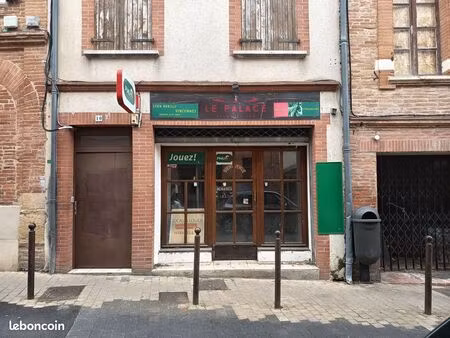 local commercial 65 m² – centre historique muret