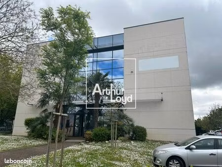bureaux 500 m²