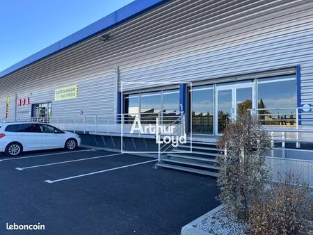 local d'activité 380 m²