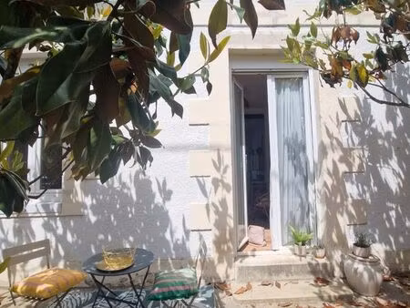 maison de charme de plain-pied/entièrement rénovée 2025/ espace de vie lumineux 40 m2/ cha