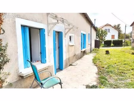maison 75 m2 plain-pied avec atelier  petit jardin-terrasse