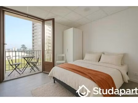 chambre 1 pièce 11 m²