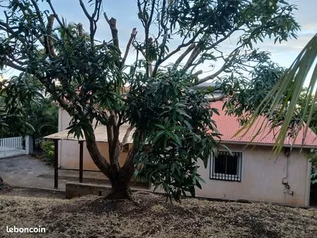 villa f3 meublée sur les avirons  à 1 km du cenre-ville