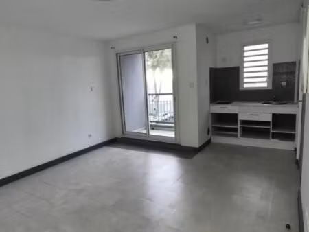 studio 1 pièce 22 m²