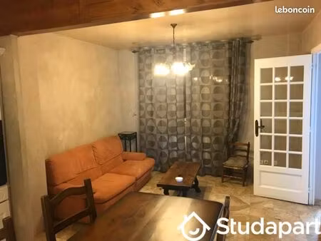 chambre 1 pièce 10 m²