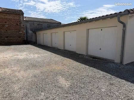 garage à louer