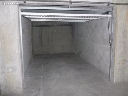 garage/box 14 m² toulouse