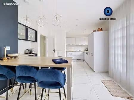 maison 7 pièces 185 m²
