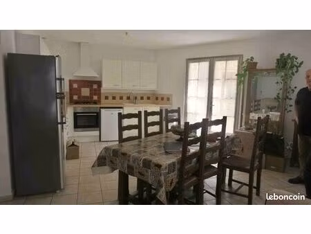 appartement à louer à callas 83