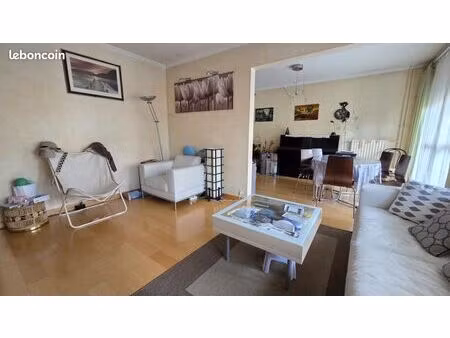 appartement 5 pièces 94 m²