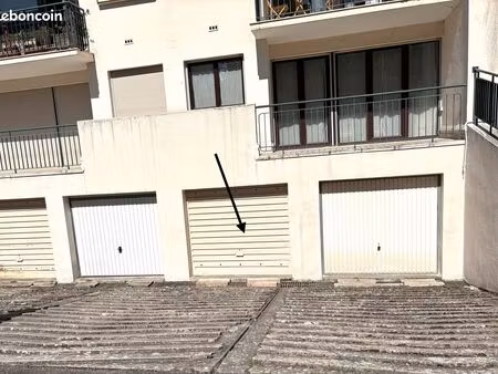 box individuel de 16 m2