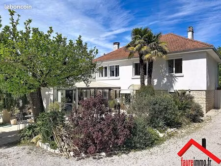 maison 7 pièces 190 m²