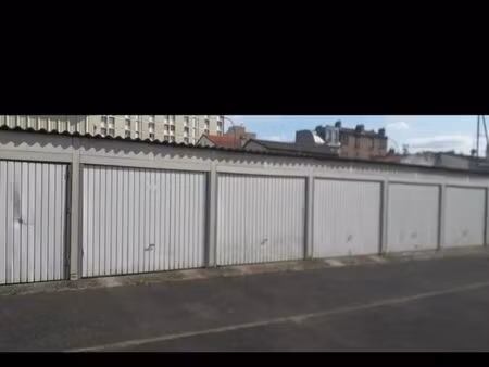 vend boxe parking - 15m² - ivry-sur-seine proche tram t9 la briqueterie