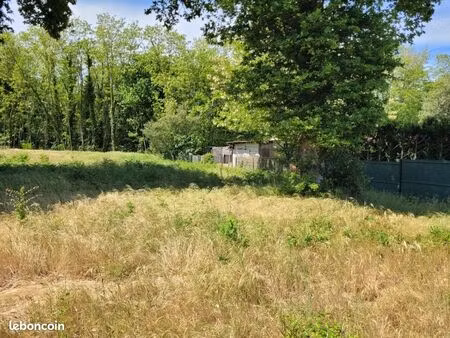 terrain 390 m² les mathes