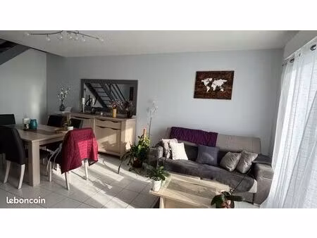 appartement duplex à saintes - 70 m2