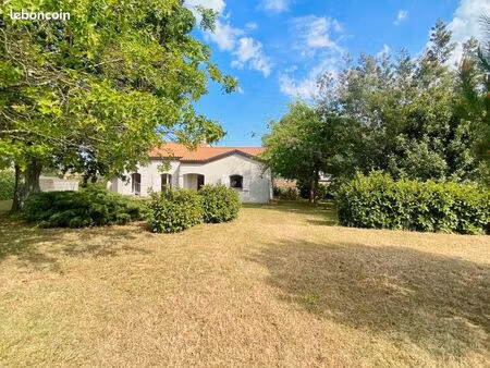eysines  le vigean  maison de 128m2 sur une parcelle de près de 1500m2