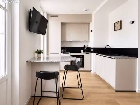 rare à fouras – t2 rénové par architecte  clé en main  à 50 m de la plage