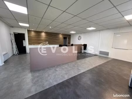 bureau 106 m²