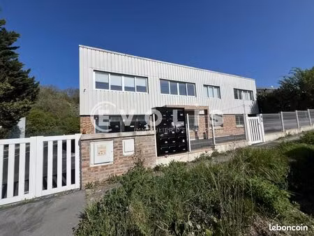 bureaux 142 m²