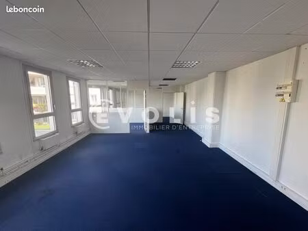 bureau 58 m²