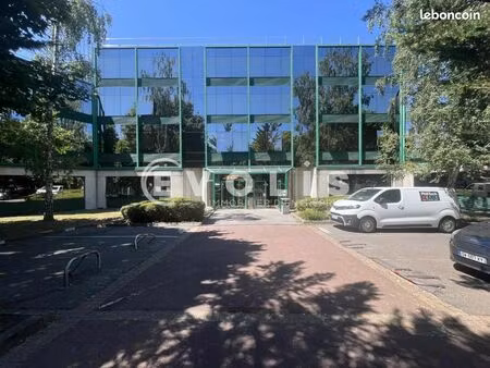 bureau 257 m²