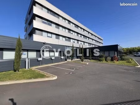 bureaux 125 m²