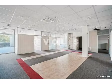 bureaux 345 m²