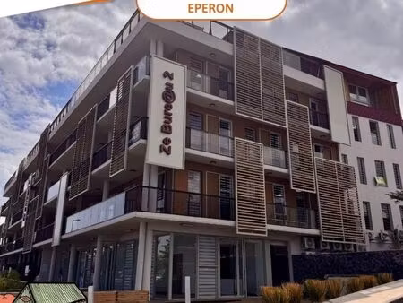 bureau 131 m²