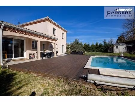 maison 6 pièces 136 m²
