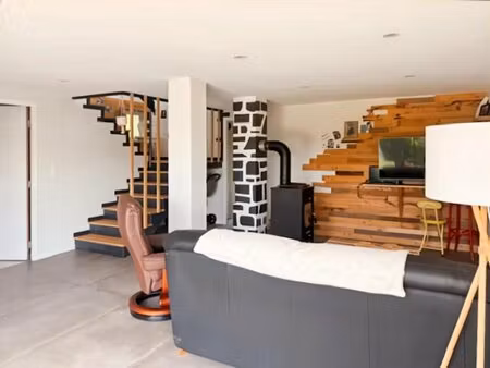 maison de 5 pièces de 105 m² à lamure-sur-azergues