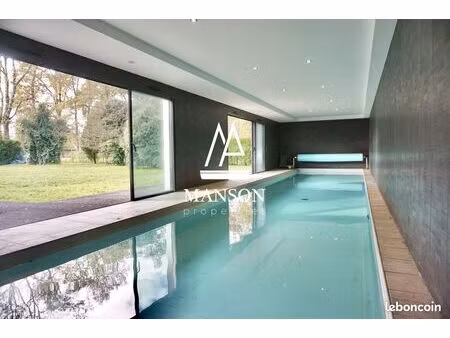 maison 6 pièces 240 m²
