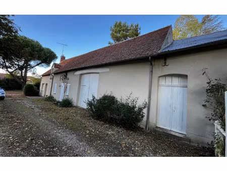 location maison  m² t-3 à villeherviers  545 €