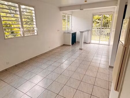 appartement t2 – route de la madeleine  cayenne