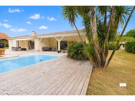 maison familiale de plain-pied – 5 chambres – piscine – grand terrain – arsac