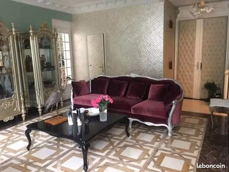 location d’un 5 pièces meublé de 125 m² avec jardin de 250 m² à sèvres