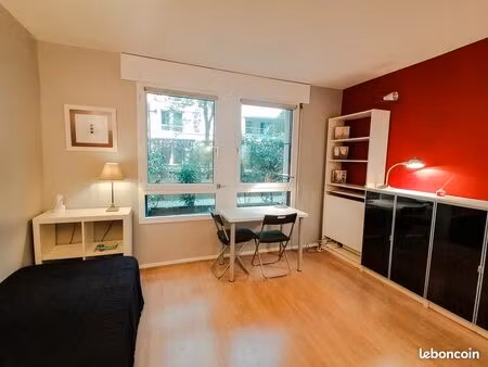 studio meublé tout confort + parking + cave