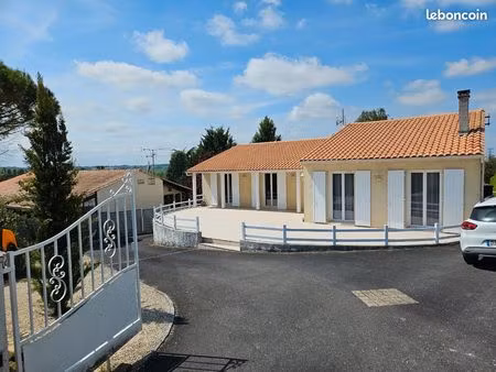 maison plain-pied 140 m² – 4 chambres – terrain 1290 m² – balzac