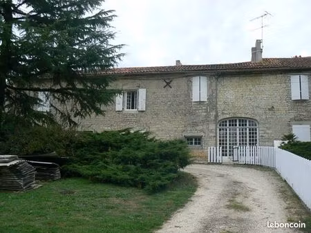 studio meublé dans maison bourgeoise