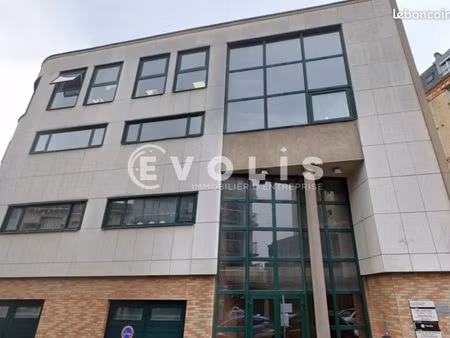 bureaux 93 m²
