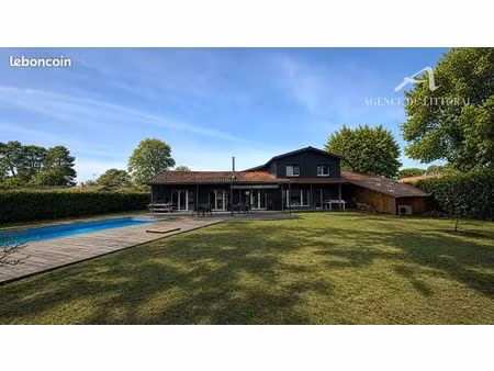 maison 5 pièces 202 m²