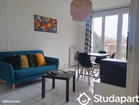 chambre 1 pièce 10 m²