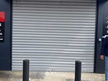 à louer boxs de rangement