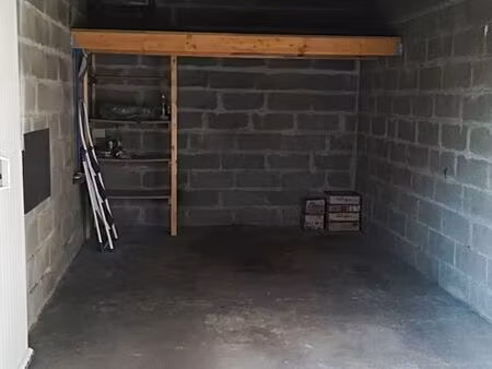 location box / garage