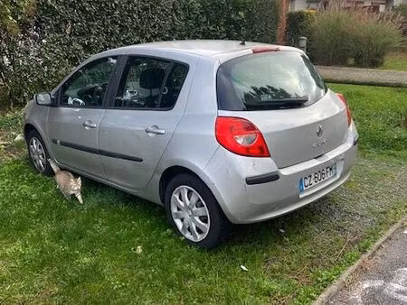 place de parking grand format à louer dans résidence privée et sécurisée à artigues villa 