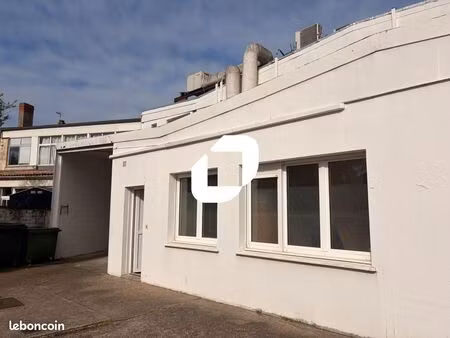 bureau 45 m²