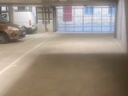 location place de parking