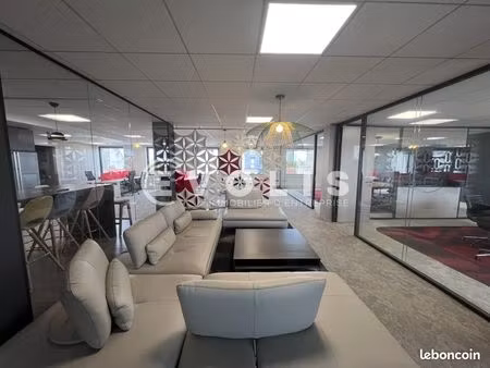 bureaux 530 m²